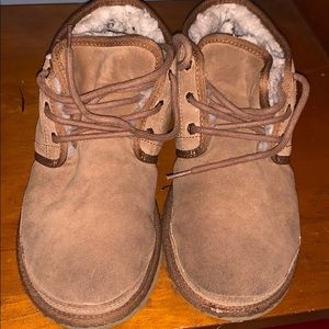 Size 9 tan uggs